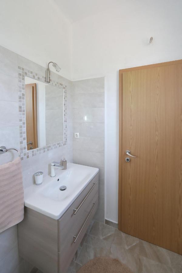 Apartment Sunny Terrace Bibinje Exterior foto